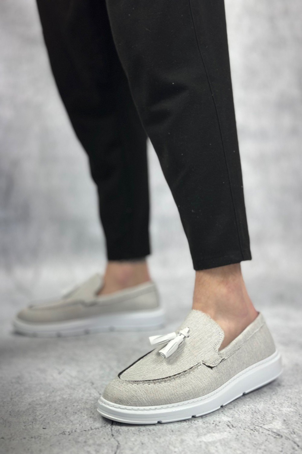 BA0005 Bağcıksız Yüksek Taban Klasik Yeni Keten Gri Püsküllü Erkek Ayakkabı BA0005 Bağcıksız Yüksek Taban Klasik Yeni Keten Gri Püsküllü Erkek Ayakkabı