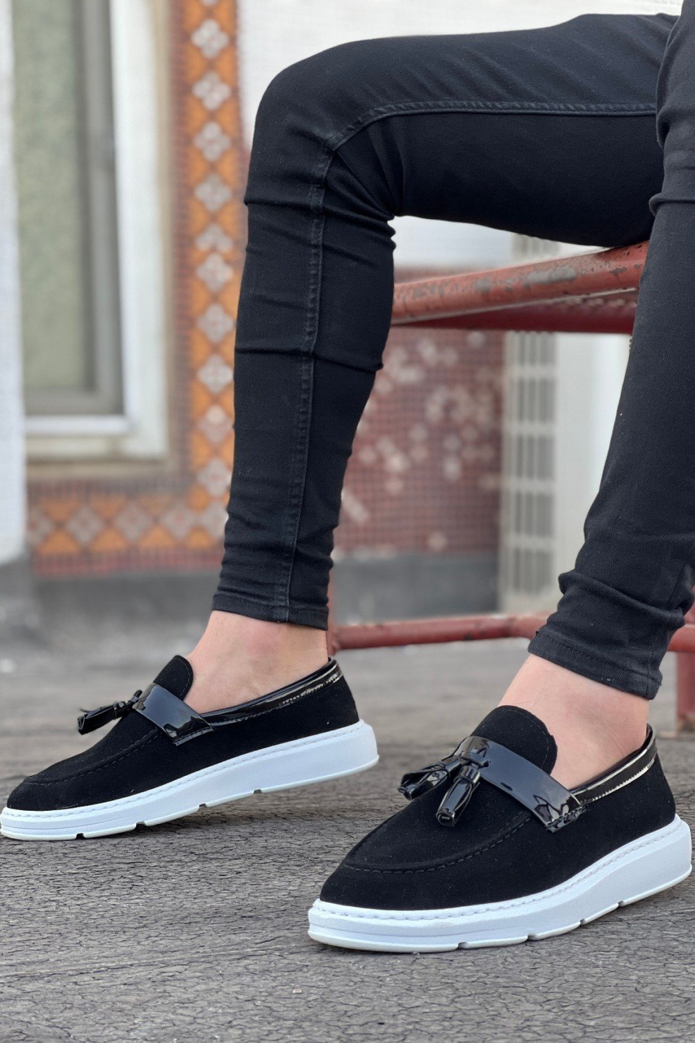 BA0005 Bağcıksız Yüksek Taban Siyah Beyaz Taban Kemerli Klasik Püsküllü Corcik Erkek Ayakkabı BA0005 Bağcıksız Yüksek Taban Siyah Beyaz Taban Kemerli Klasik Püsküllü Corcik Erkek Ayakkabı