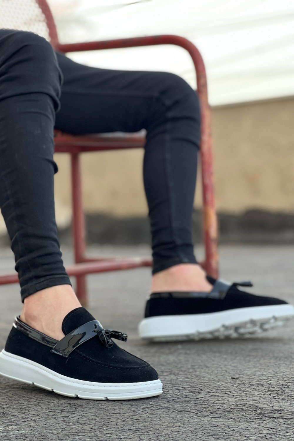 BA0005 Bağcıksız Yüksek Taban Siyah Beyaz Taban Kemerli Klasik Püsküllü Corcik Erkek Ayakkabı BA0005 Bağcıksız Yüksek Taban Siyah Beyaz Taban Kemerli Klasik Püsküllü Corcik Erkek Ayakkabı