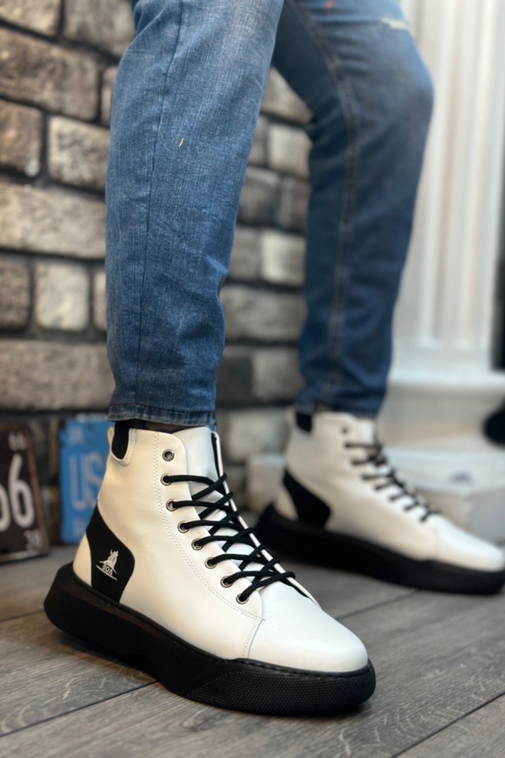 BA0155 Bağcıklı Erkek Yüksek Taban Beyaz Siyah Taban Spor Bot BA0155 Bağcıklı Erkek Yüksek Taban Beyaz Siyah Taban Spor Bot