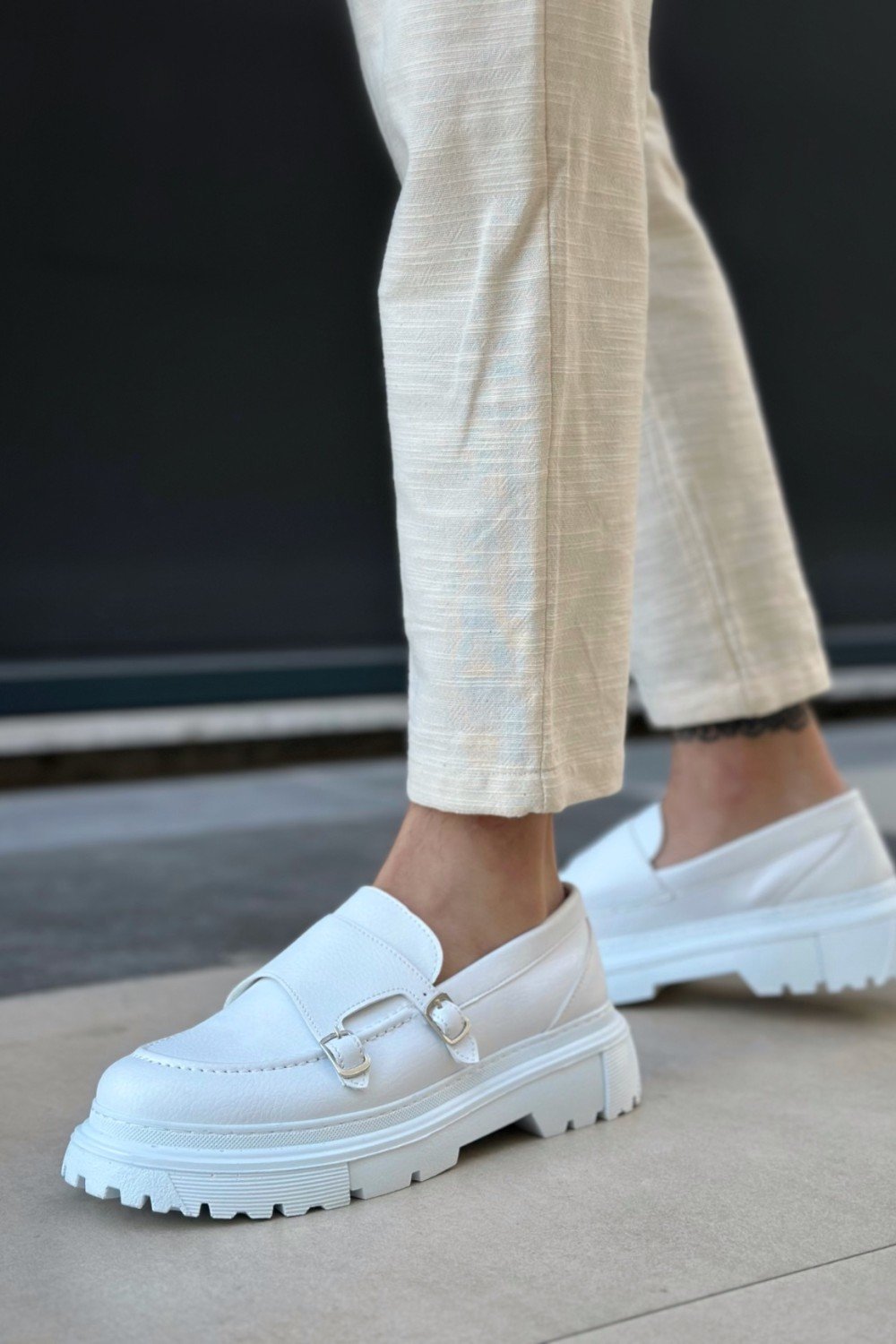 BA0242 Tokalı Klasik Yüksek Taban Beyaz Erkek Ayakkabı BA0242 Tokalı Klasik Yüksek Taban Beyaz Erkek Ayakkabı