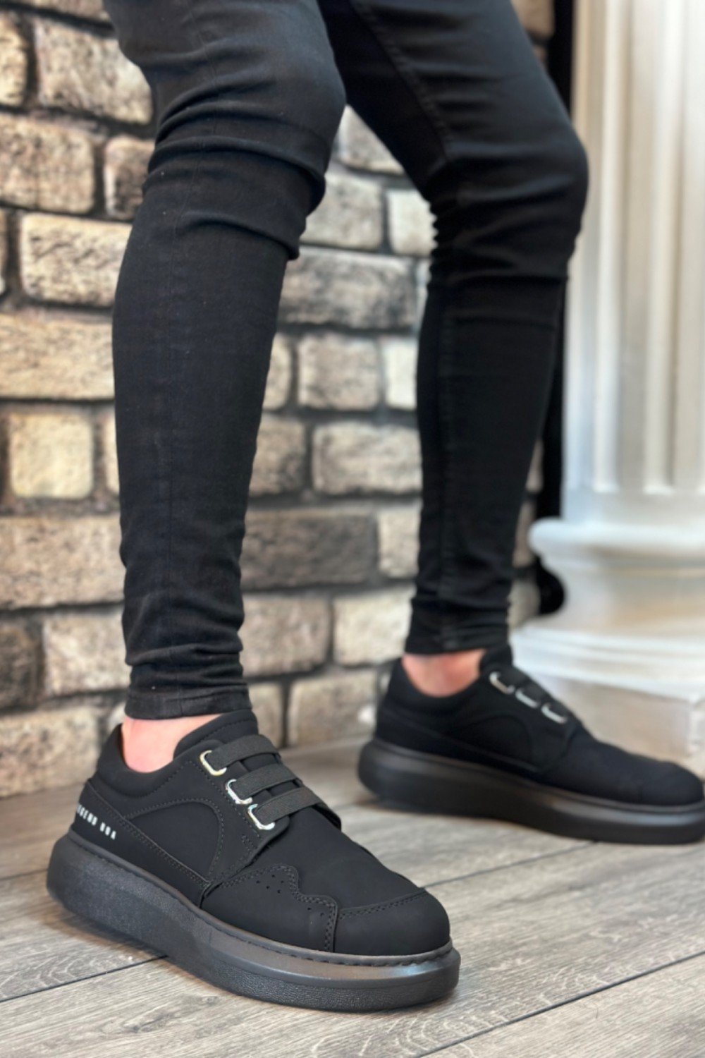 BA0302 Boa Kalın Taban Bağcıksız Tarz Casual Siyah Siyah Erkek Ayakkabı BA0302 Boa Kalın Taban Bağcıksız Tarz Casual Siyah Siyah Erkek Ayakkabı