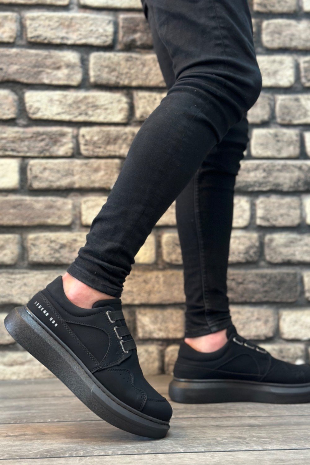 BA0302 Boa Kalın Taban Bağcıksız Tarz Casual Siyah Siyah Erkek Ayakkabı BA0302 Boa Kalın Taban Bağcıksız Tarz Casual Siyah Siyah Erkek Ayakkabı