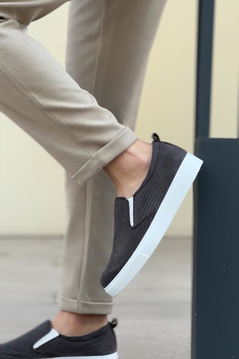 BA0339 Bağcıksız Kadife Gri Beyaz Taban Günlük Erkek Ayakkabı