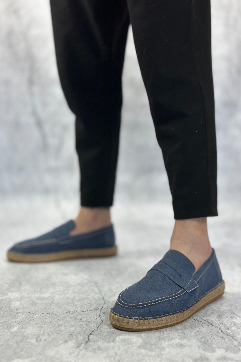 BA0359 BOA Doğal Deri Tozu Bağcıksız Kauçuk El Yapımı Espadril Taban Mavi Renk Erkek Ayakkabı BA0359 BOA Doğal Deri Tozu Bağcıksız Kauçuk El Yapımı Espadril Taban Mavi Renk Erkek Ayakkabı