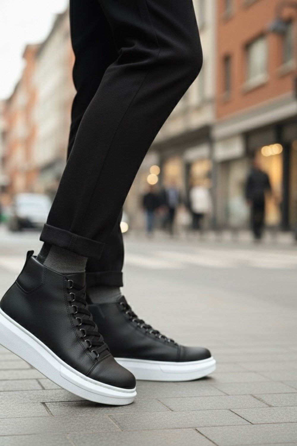 BA0713 Bağcıklı Yüksek Siyah Beyaz Taban Erkek Tarz Spor Bot BA0713 Bağcıklı Yüksek Siyah Beyaz Taban Erkek Tarz Spor Bot