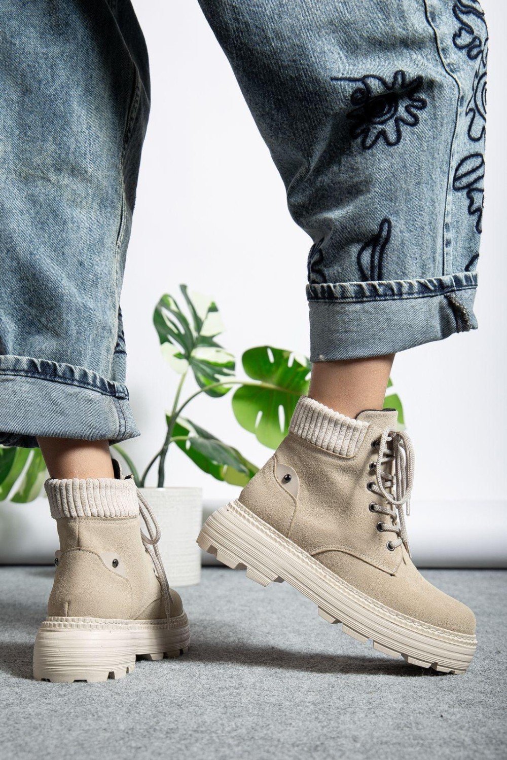 Krem Süet Bağcıklı Yüksek Taban Kadın Bot Krem Süet Bağcıklı Yüksek Taban Kadın Bot