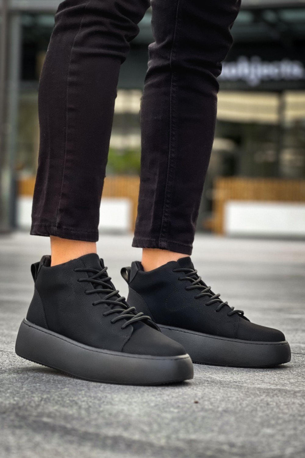 LE10 Bağcıklı Erkek Yüksek Siyah Taban Siyah Spor Bot LE10 Bağcıklı Erkek Yüksek Siyah Taban Siyah Spor Bot