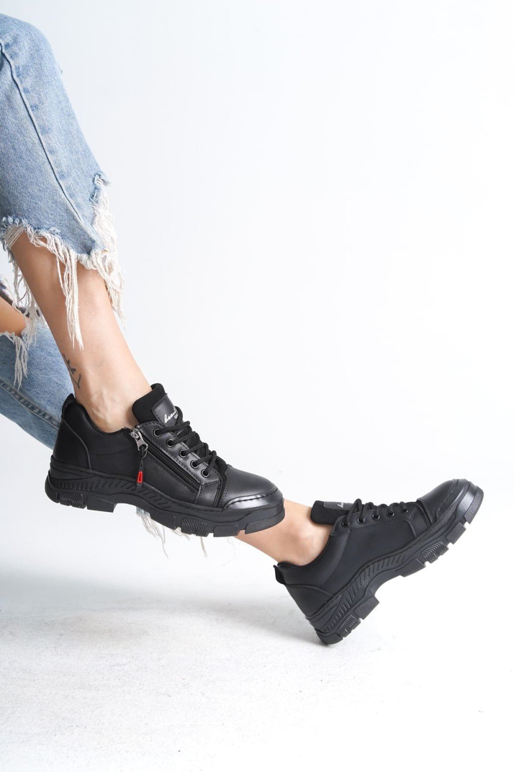 AGATHA Bağcıklı Fermuarlı Ortopedik Taban Kadın Sneaker Spor Ayakkabı CST - Siyah