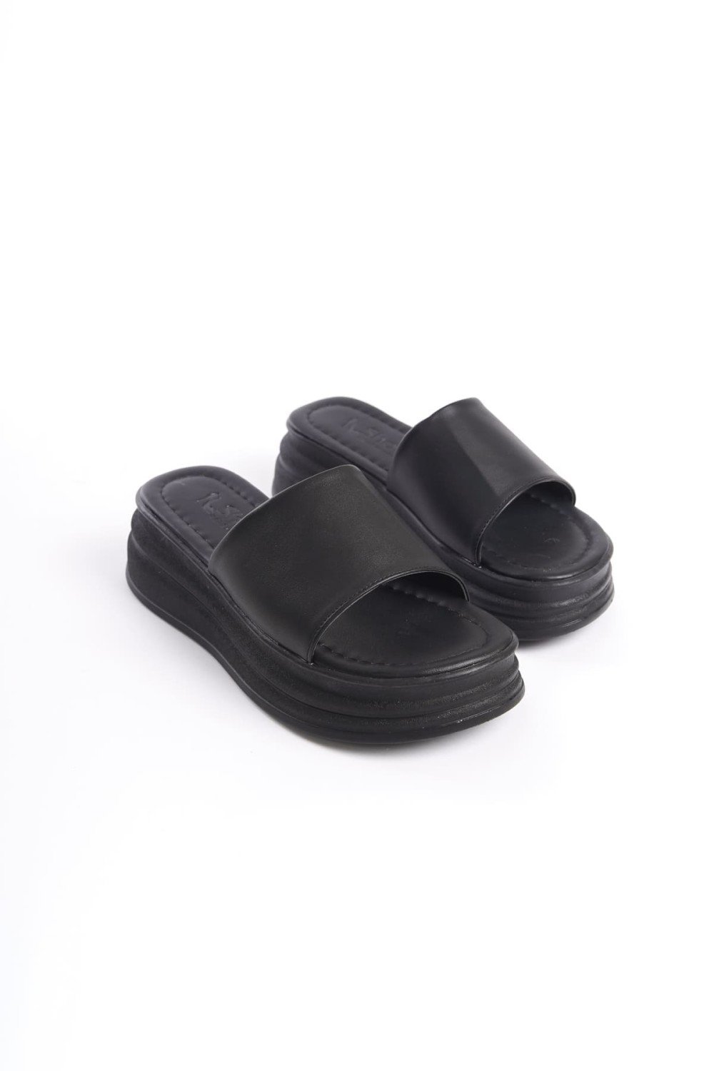 ALICE Düz Topuklu Kalın ve Ortopedik Taban Kadın Terlik CST - Siyah ALICE Düz Topuklu Kalın ve Ortopedik Taban Kadın Terlik CST - Siyah