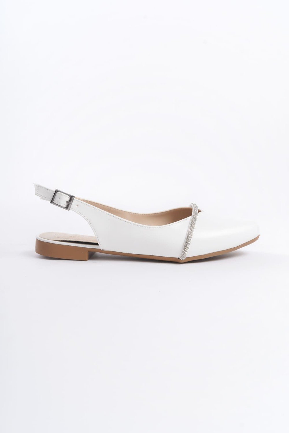 ALLISON Tokalı Ortopedik Rahat Taban Taş Detaylı Kadın Babet Ayakkabı CKT - Beyaz ALLISON Tokalı Ortopedik Rahat Taban Taş Detaylı Kadın Babet Ayakkabı CKT - Beyaz