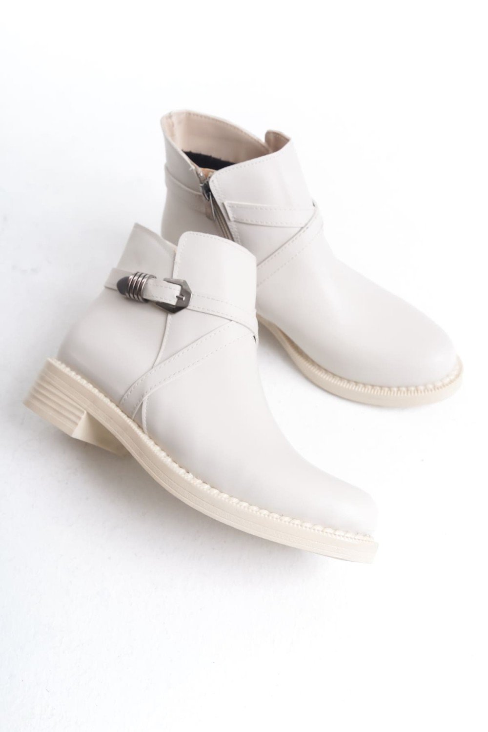 ALMILA Fermuarlı Lastikli Ortopedik Taban Topuklu Kadın Bot  CKT - Krem