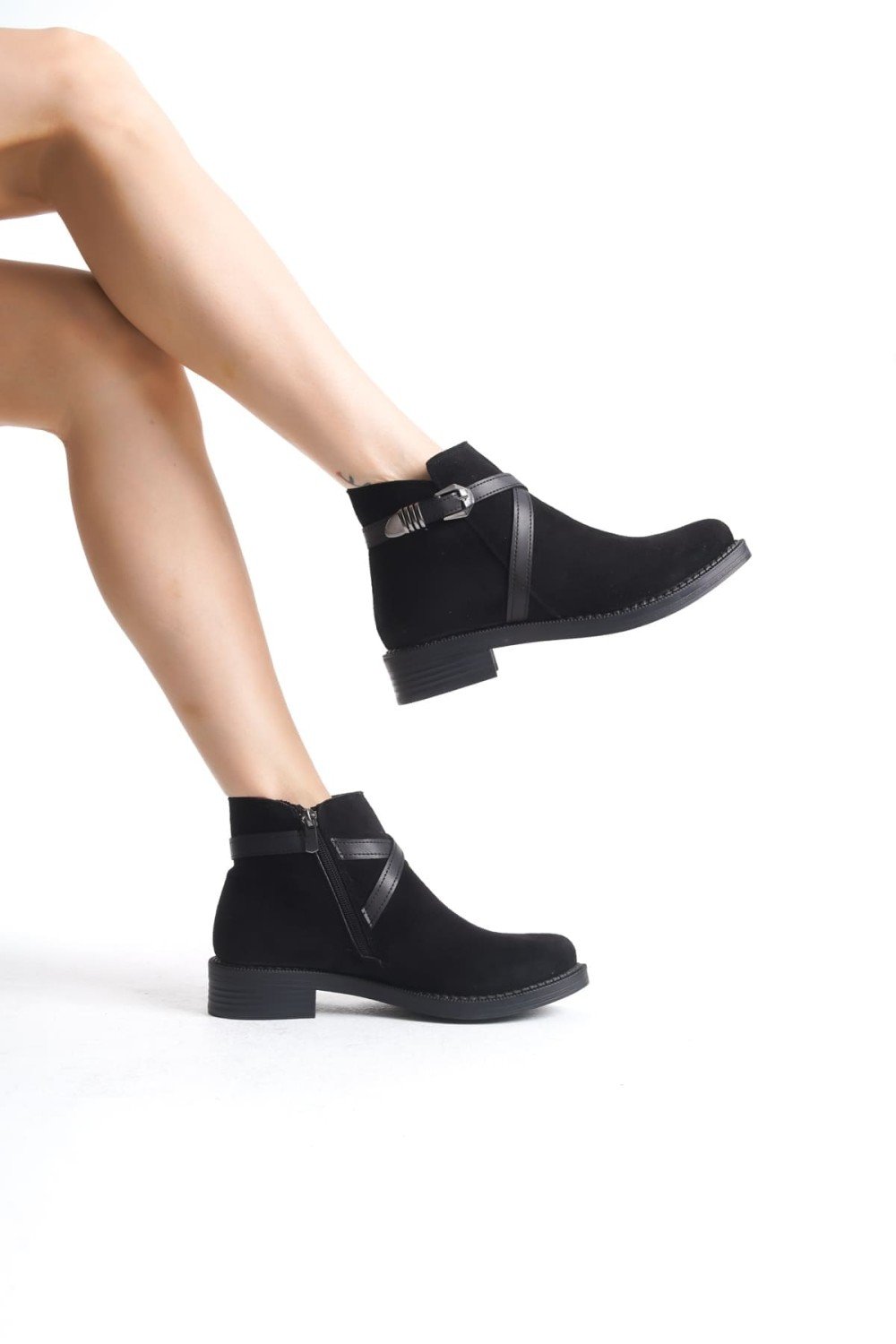 ALMILA Fermuarlı Lastikli Ortopedik Taban Topuklu Süet Kadın Bot SST - Siyah
