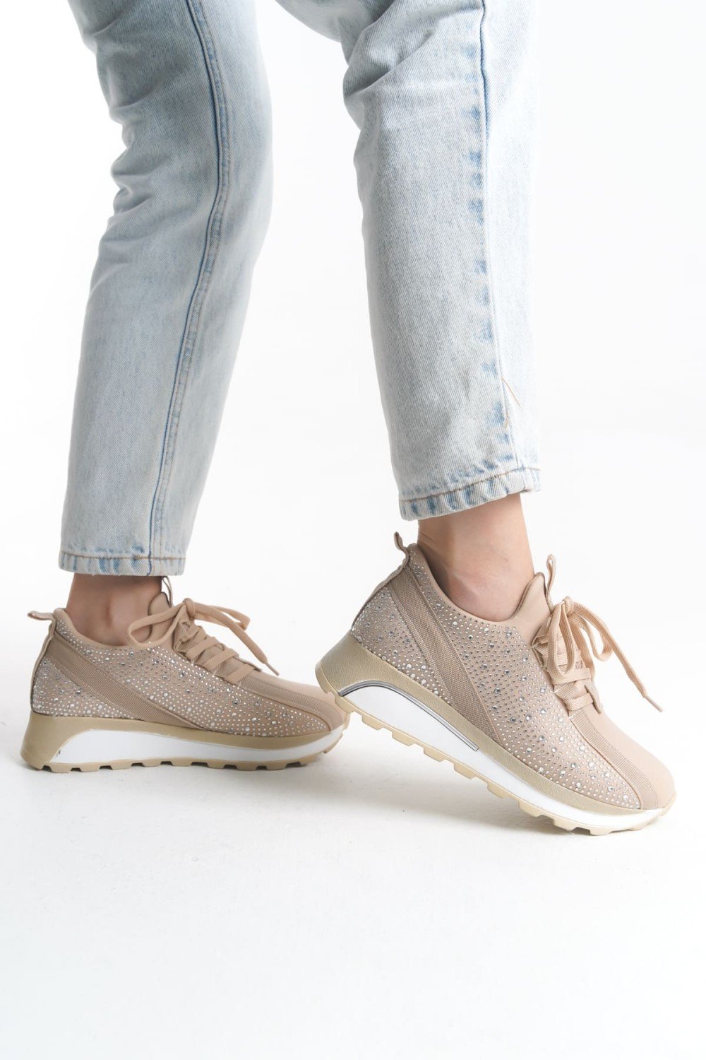 ALYA Bağcıklı Ortopedik Taban Taşlı Kadın Sneaker Spor Ayakkabı CBT - Krem ALYA Bağcıklı Ortopedik Taban Taşlı Kadın Sneaker Spor Ayakkabı CBT - Krem