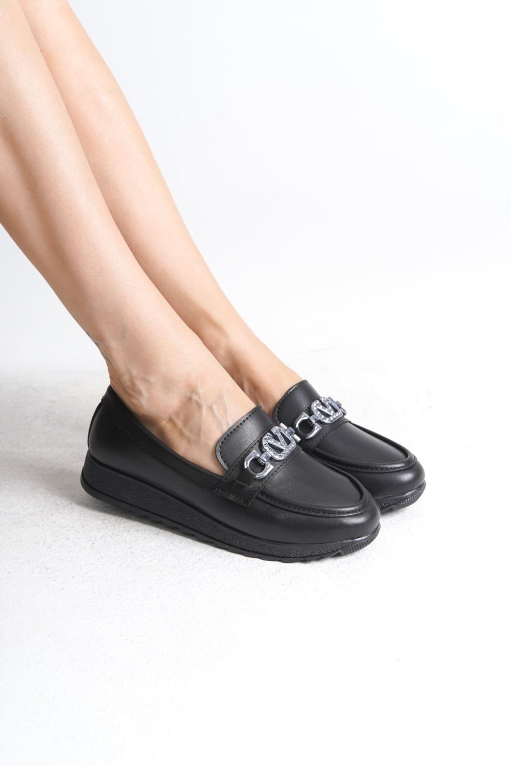 ANNA Ortopedik Rahat Taban Toka Detaylı Klasik Kadın Babet Anne Ayakkabısı CST - Siyah ANNA Ortopedik Rahat Taban Toka Detaylı Klasik Kadın Babet Anne Ayakkabısı CST - Siyah