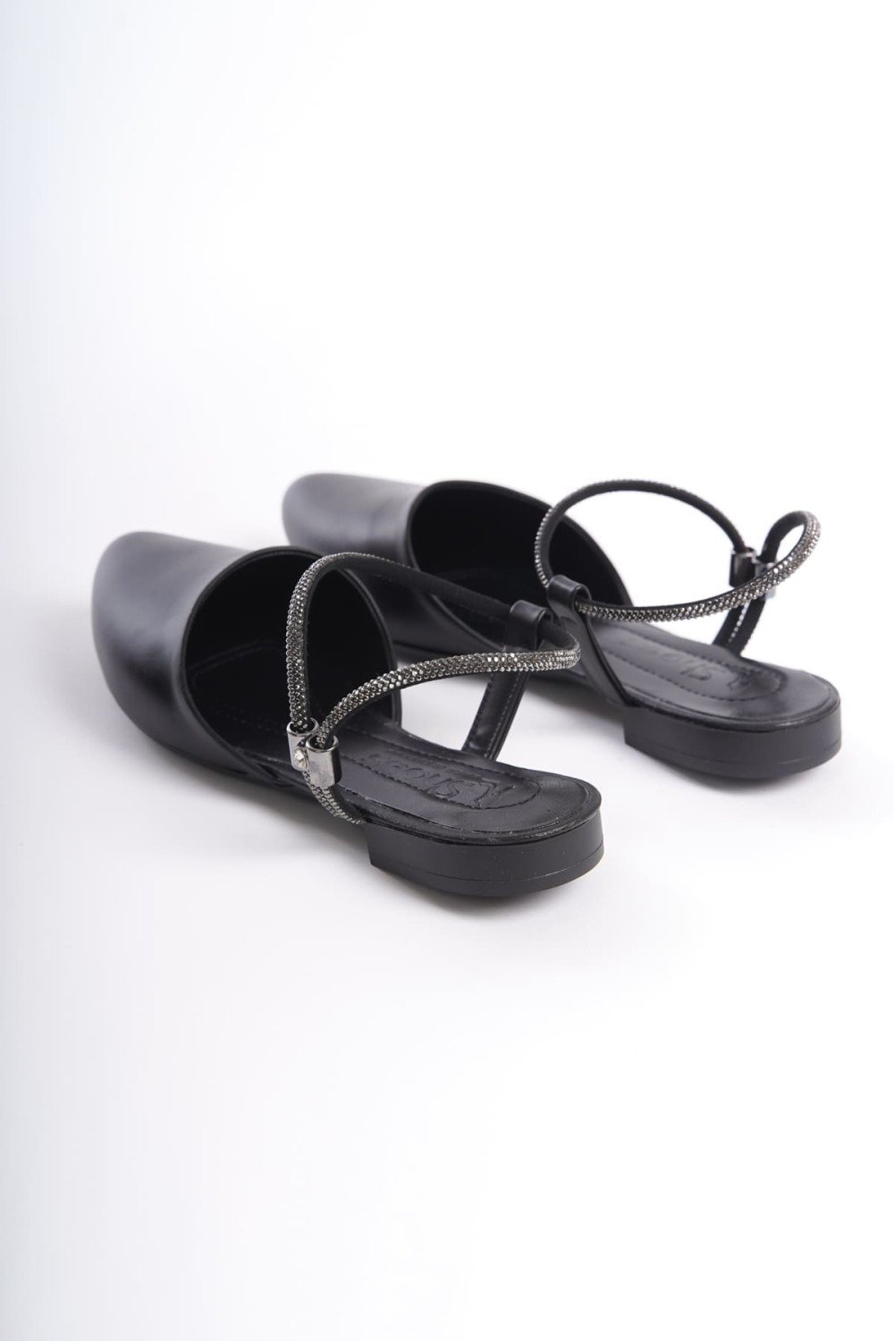 ARIANA Lastikli Ortopedik Rahat Taban Bilekten Taş Detaylı Kadın Babet Ayakkabı CST - Siyah ARIANA Lastikli Ortopedik Rahat Taban Bilekten Taş Detaylı Kadın Babet Ayakkabı CST - Siyah