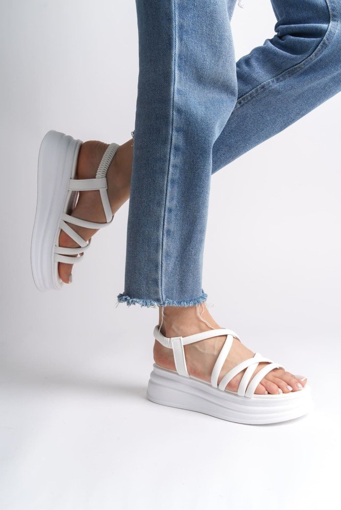 BELLA Lastikli Şerit Detaylı Ortopedik Taban Kadın Sandalet CBT - Beyaz