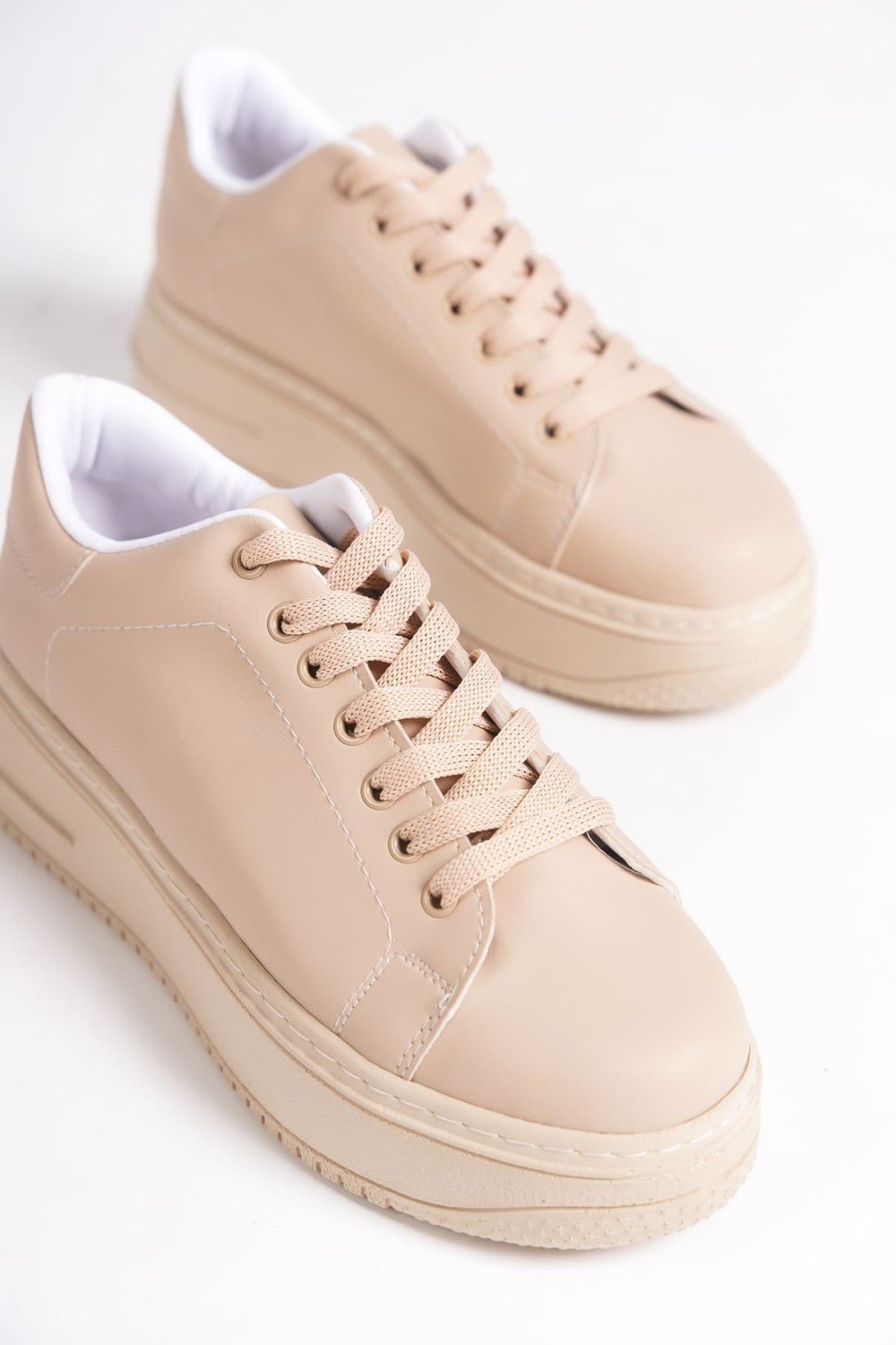 BIANA Bağcıklı Ortopedik Taban Kadın Sneaker Spor Ayakkabı CTT - Ten BIANA Bağcıklı Ortopedik Taban Kadın Sneaker Spor Ayakkabı CTT - Ten