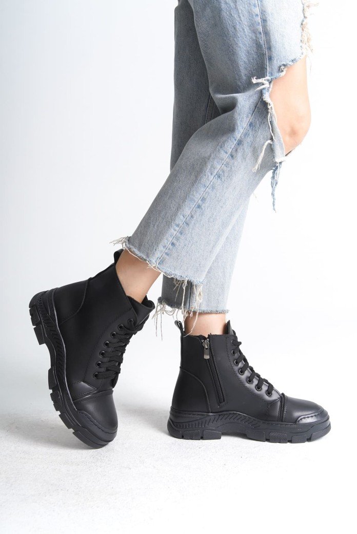 BLOOM Bağcıklı Fermuarlı Ortopedik Taban Kadın Bot CST - Siyah