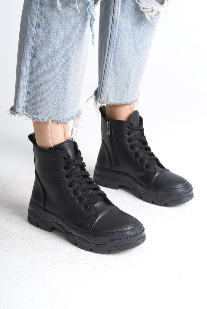 BLOOM Bağcıklı Fermuarlı Ortopedik Taban Kadın Bot CST - Siyah