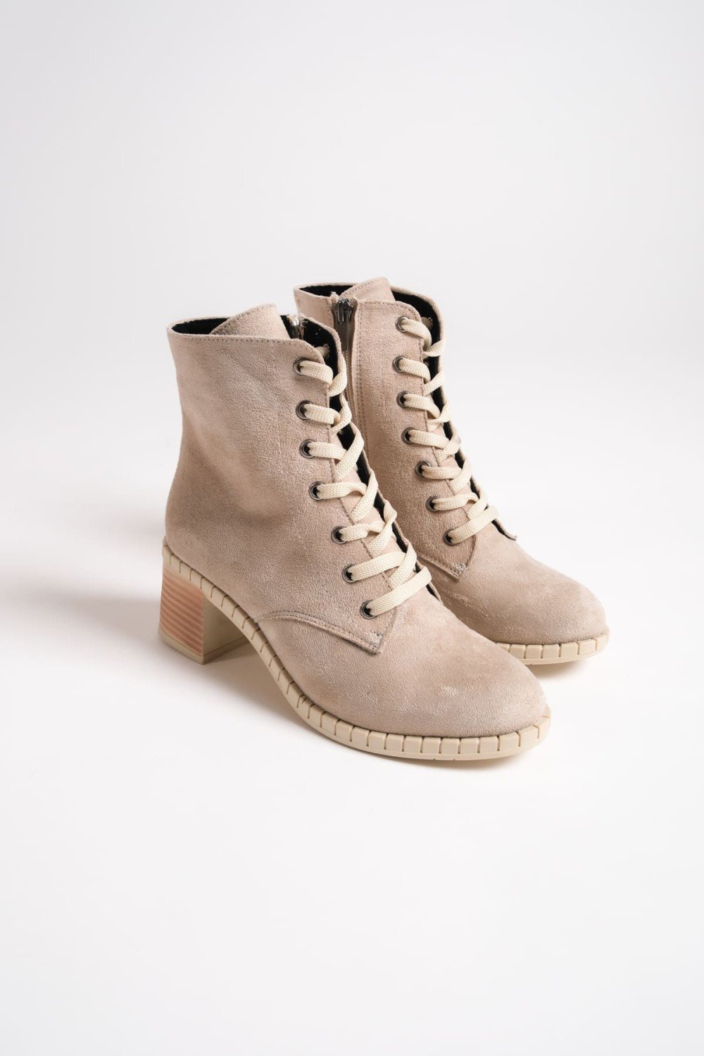 DIANA Bağcıklı Fermuarlı Ortopedik Taban Topuklu Süet Kadın Bot STT - Ten DIANA Bağcıklı Fermuarlı Ortopedik Taban Topuklu Süet Kadın Bot STT - Ten