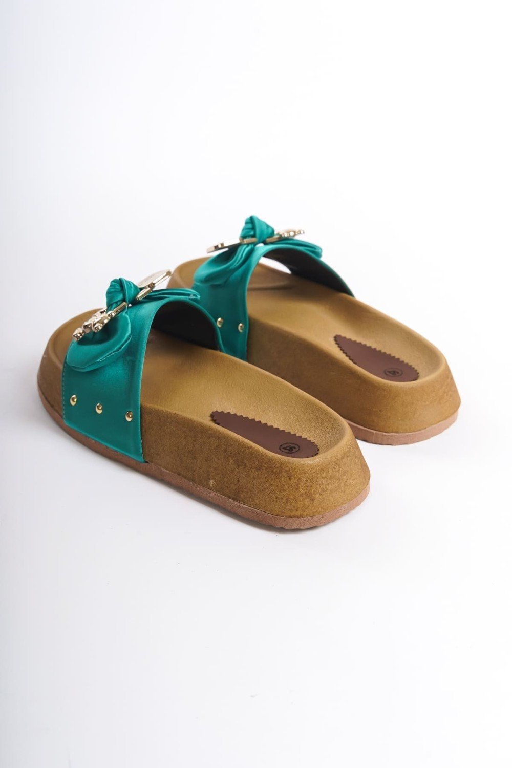 DILA Kalın ve Ortopedik Taban Ayıcıklı Saten Kadın Terlik SKT - Yeşil DILA Kalın ve Ortopedik Taban Ayıcıklı Saten Kadın Terlik SKT - Yeşil