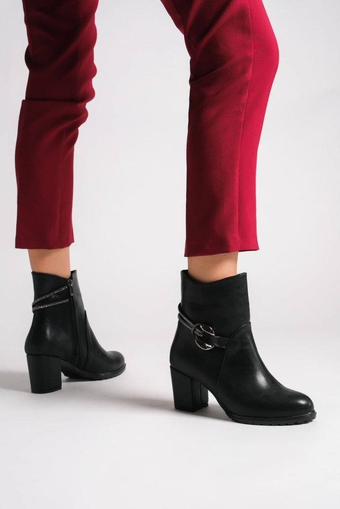 EDNA Fermuarlı Ortopedik Taban Taşlı Topuklu Kadın Bot CST - Siyah