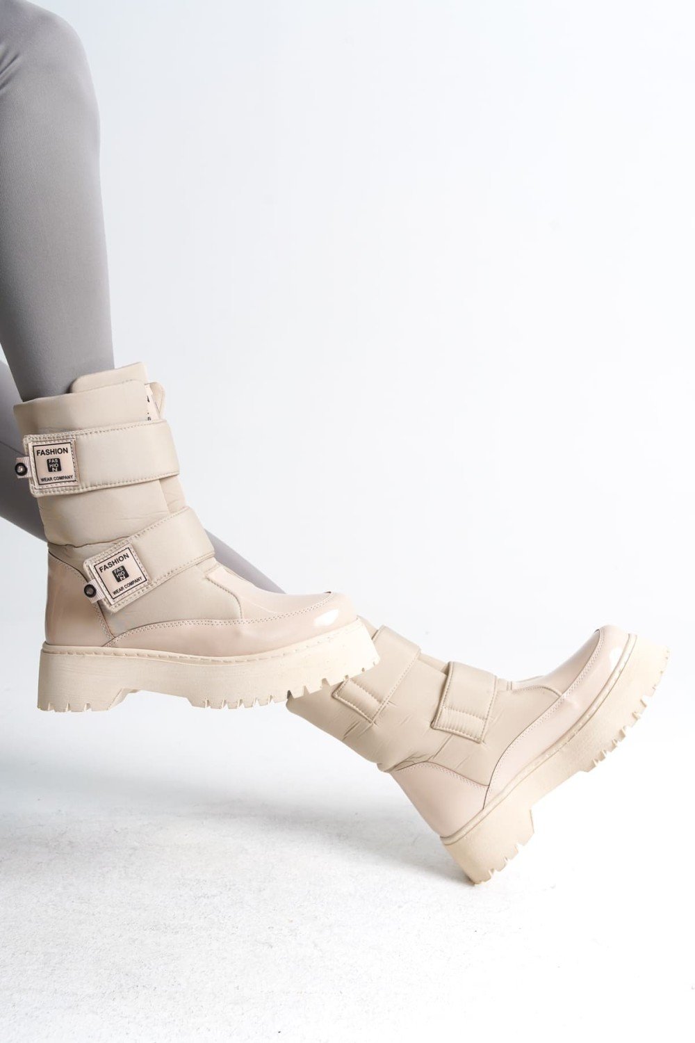 ELISA Cırt Cırtlı Paraşüt Kumaş Rugan Kadın Bot RKT - Krem ELISA Cırt Cırtlı Paraşüt Kumaş Rugan Kadın Bot RKT - Krem