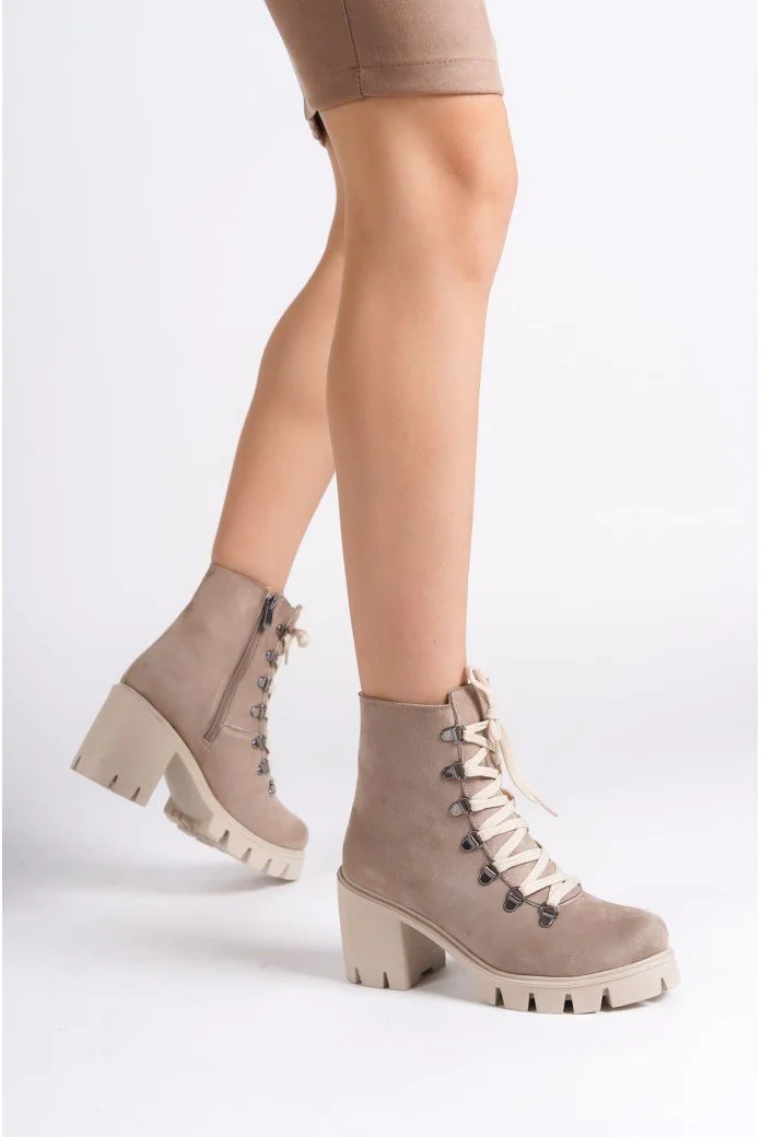 EMMA Bağcıklı Fermuarlı Ortopedik Taban Topuklu Süet Kadın Bot  STT - Ten