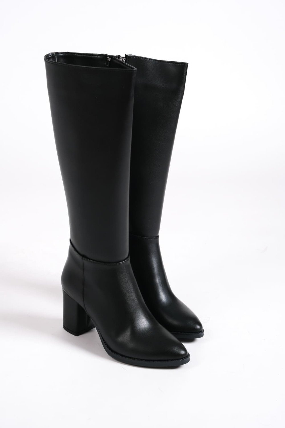 FIORELLA Bağcıksız Fermuarlı Ortopedik Taban Kadın Çizme CST - Siyah FIORELLA Bağcıksız Fermuarlı Ortopedik Taban Kadın Çizme CST - Siyah