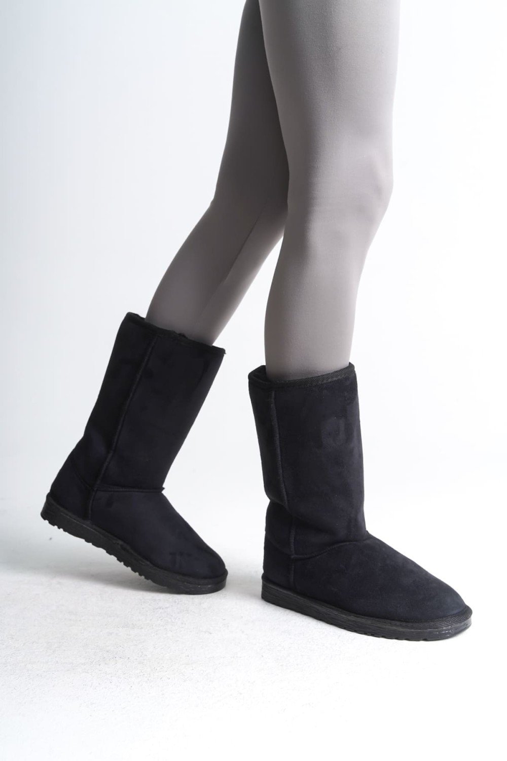 FREYA Bağcıksız Düz Taban İçi Kürklü Süet Kadın Bot SST - Siyah FREYA Bağcıksız Düz Taban İçi Kürklü Süet Kadın Bot SST - Siyah
