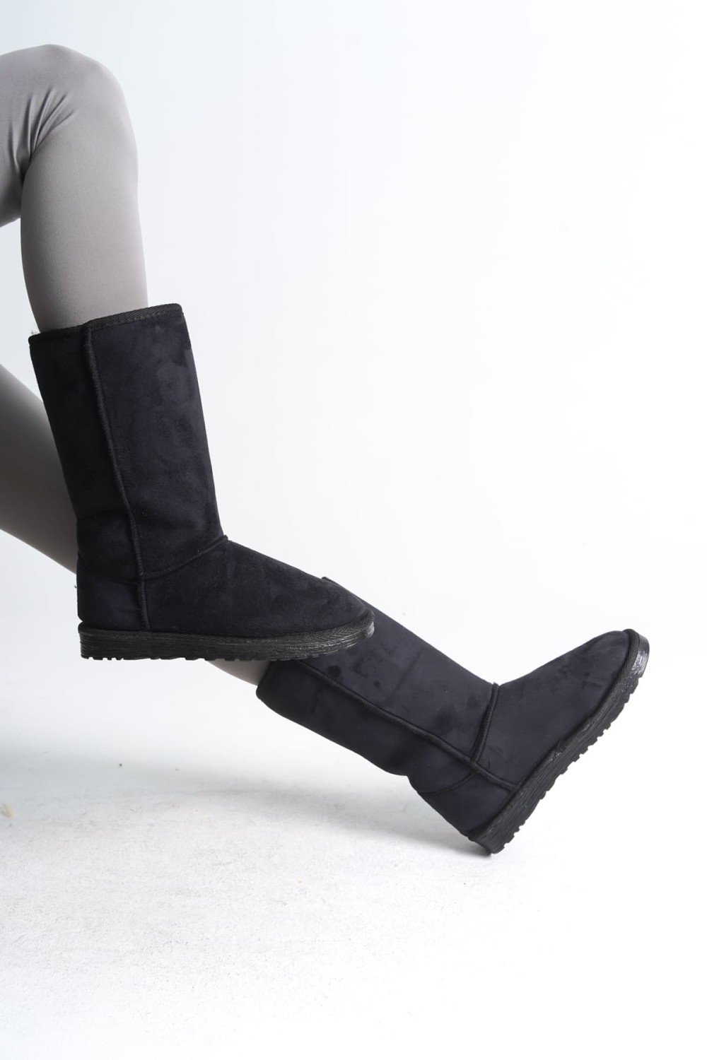 FREYA Bağcıksız Düz Taban İçi Kürklü Süet Kadın Bot SST - Siyah FREYA Bağcıksız Düz Taban İçi Kürklü Süet Kadın Bot SST - Siyah