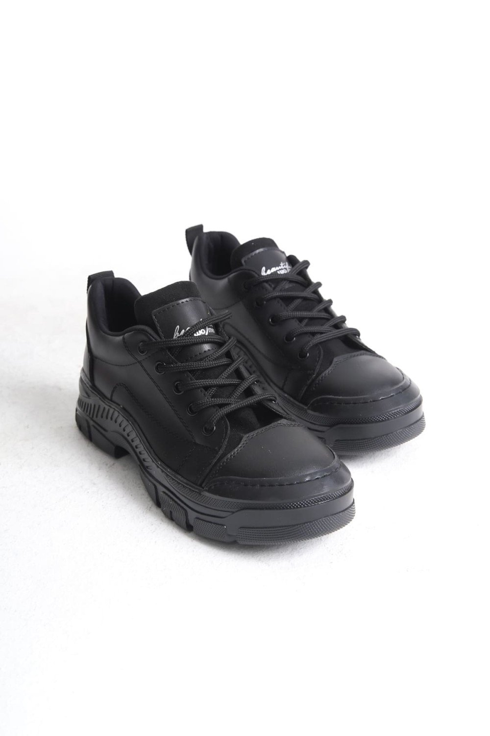 JANE Bağcıklı Ortopedik Taban Kadın Sneaker Spor Ayakkabı  CST - Siyah