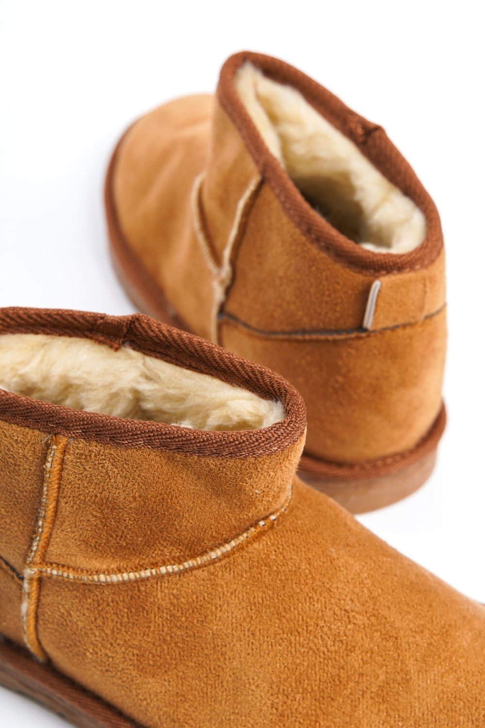 JOLIE Bağcıksız Düz Taban İçi Kürklü Kısa Süet Kadın Bot STT - Taba JOLIE Bağcıksız Düz Taban İçi Kürklü Kısa Süet Kadın Bot STT - Taba