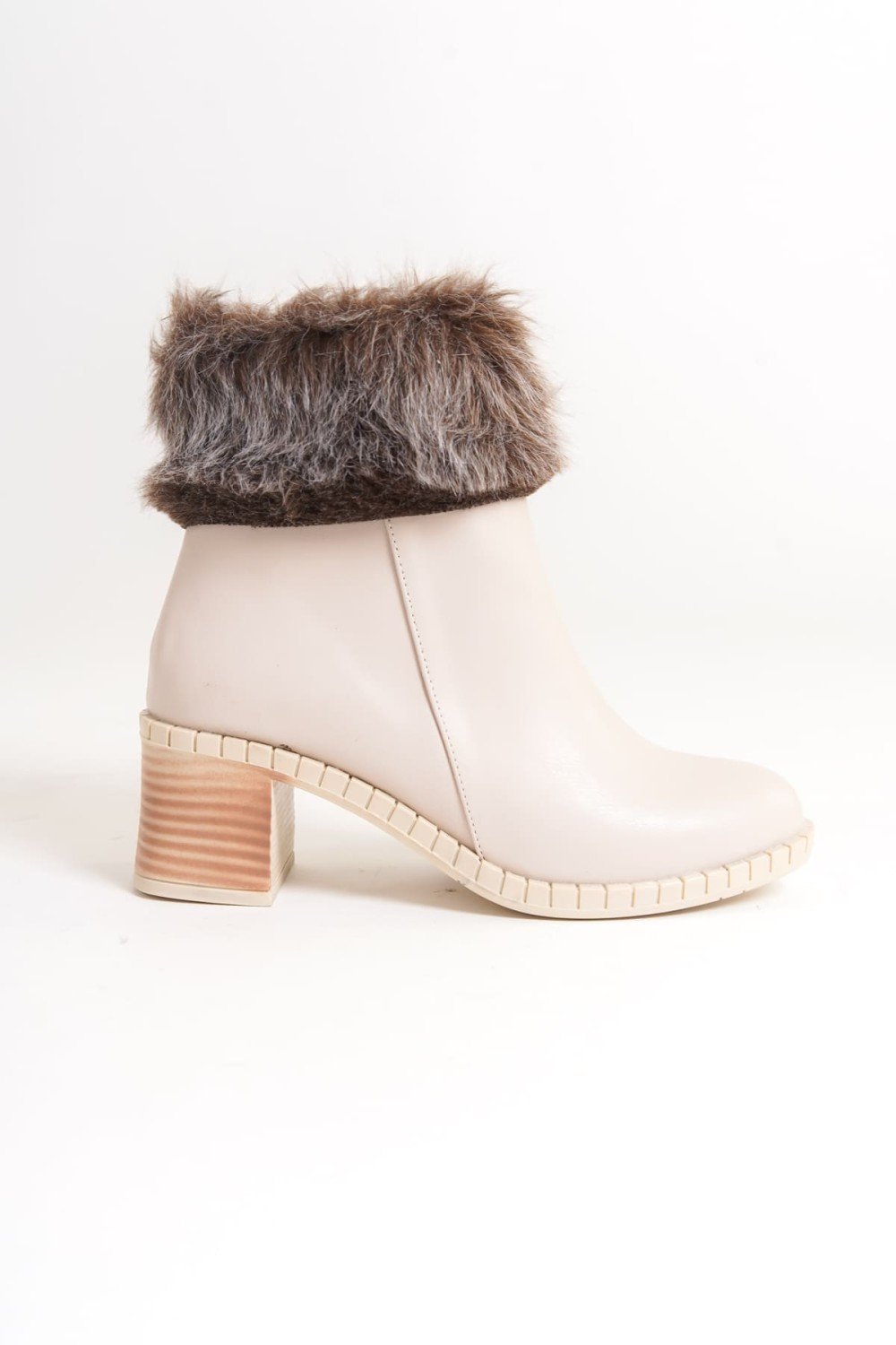 JULIA Fermuarlı Ortopedik Taban Tüylü Topuklu Kadın Bot CKT - Krem JULIA Fermuarlı Ortopedik Taban Tüylü Topuklu Kadın Bot CKT - Krem