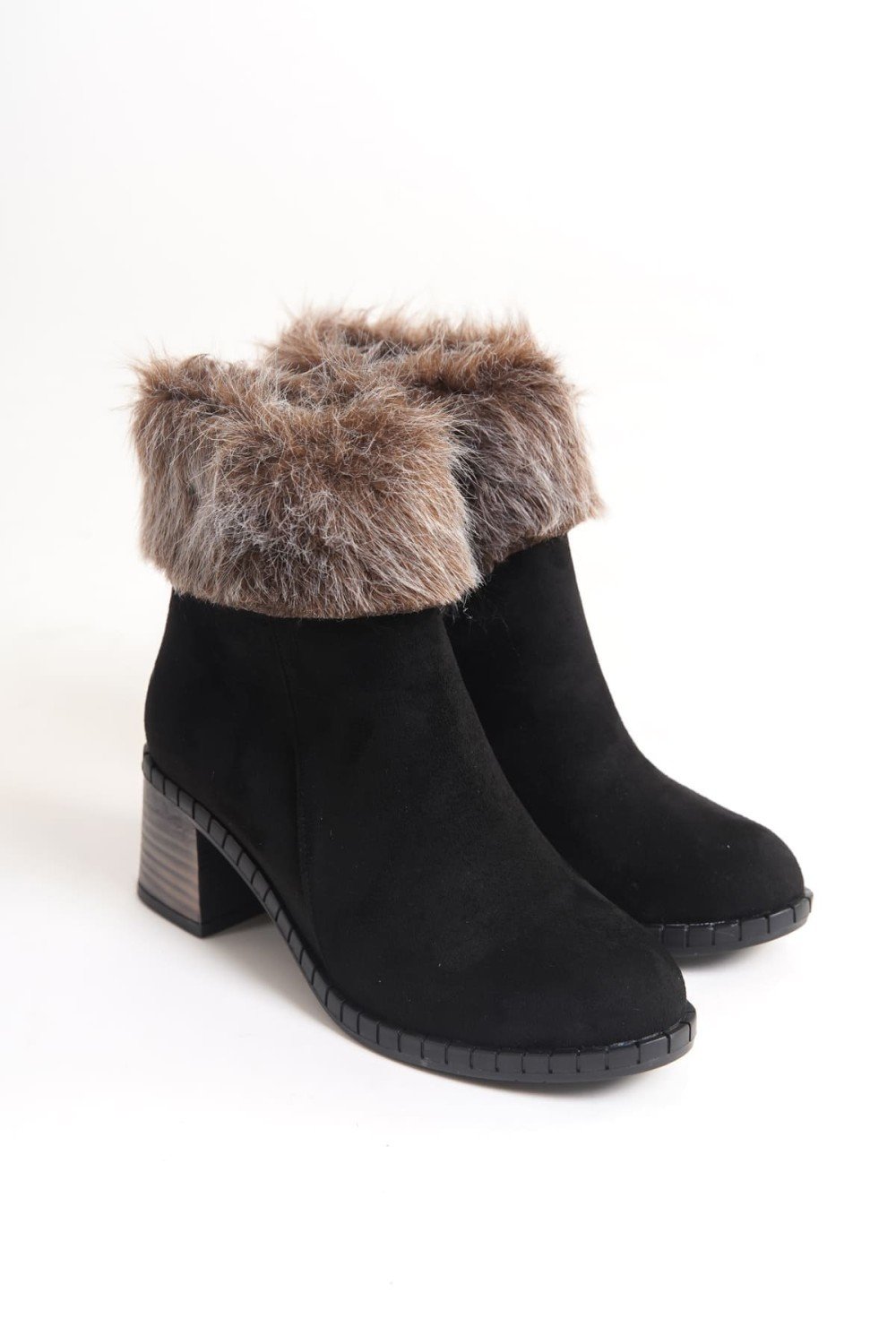 JULIA Fermuarlı Ortopedik Taban Tüylü Topuklu Süet Kadın Bot SST - Siyah JULIA Fermuarlı Ortopedik Taban Tüylü Topuklu Süet Kadın Bot SST - Siyah
