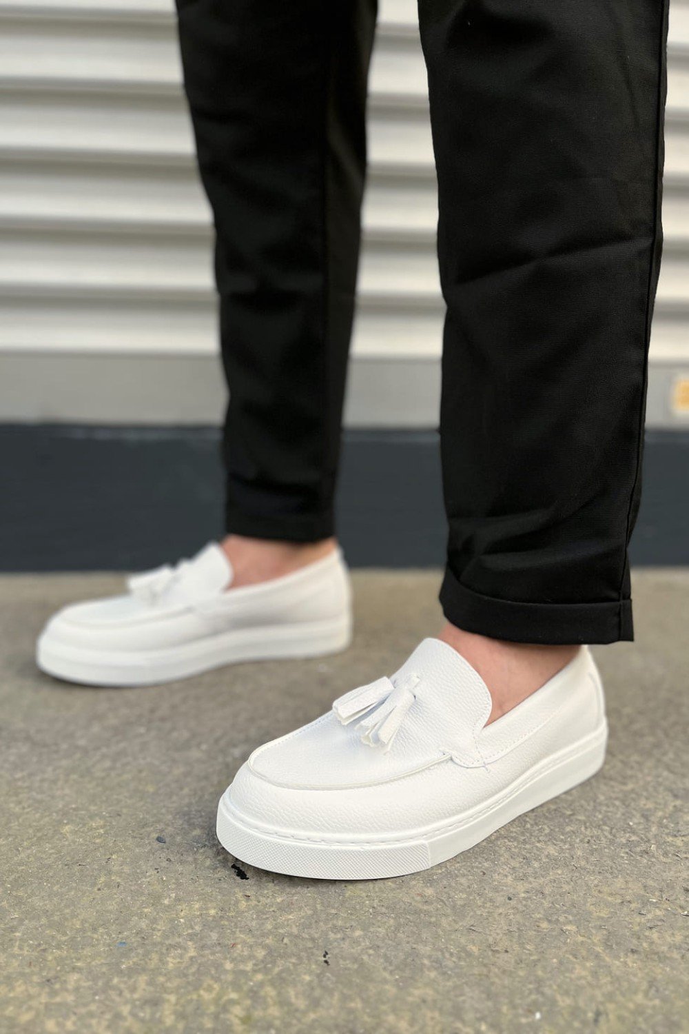 JY153 Bloom Bağcıksız Püsküllü Cilt Erkek Günlük Spor Klasik Ayakkabı CBT - Beyaz JY153 Bloom Bağcıksız Püsküllü Cilt Erkek Günlük Spor Klasik Ayakkabı CBT - Beyaz