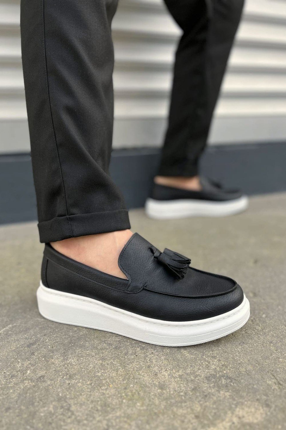 JY154 Blaze Bağcıksız Püsküllü Cilt Erkek Günlük Spor Klasik Ayakkabı CBT - Siyah JY154 Blaze Bağcıksız Püsküllü Cilt Erkek Günlük Spor Klasik Ayakkabı CBT - Siyah