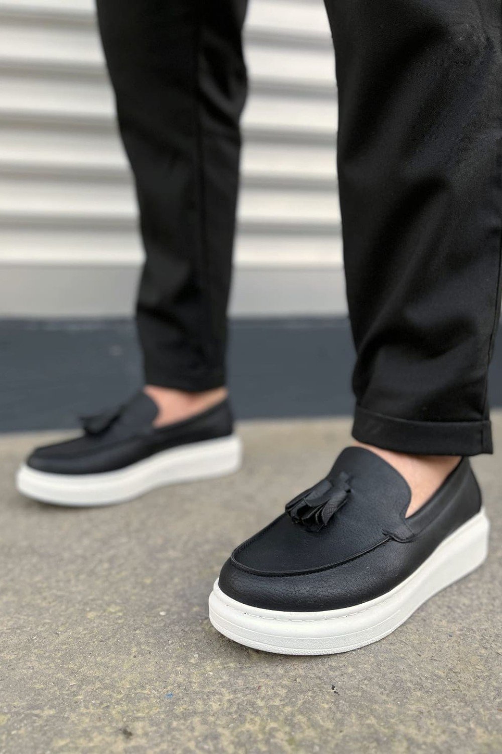 JY154 Blaze Bağcıksız Püsküllü Cilt Erkek Günlük Spor Klasik Ayakkabı CBT - Siyah JY154 Blaze Bağcıksız Püsküllü Cilt Erkek Günlük Spor Klasik Ayakkabı CBT - Siyah