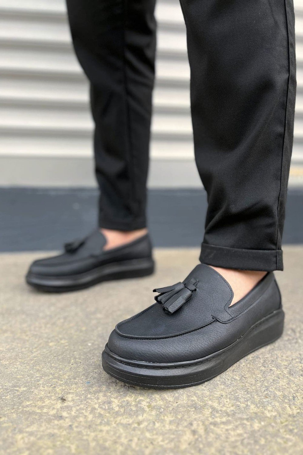 JY154 Blaze Bağcıksız Püsküllü Cilt Erkek Günlük Spor Klasik Ayakkabı CST - Siyah JY154 Blaze Bağcıksız Püsküllü Cilt Erkek Günlük Spor Klasik Ayakkabı CST - Siyah