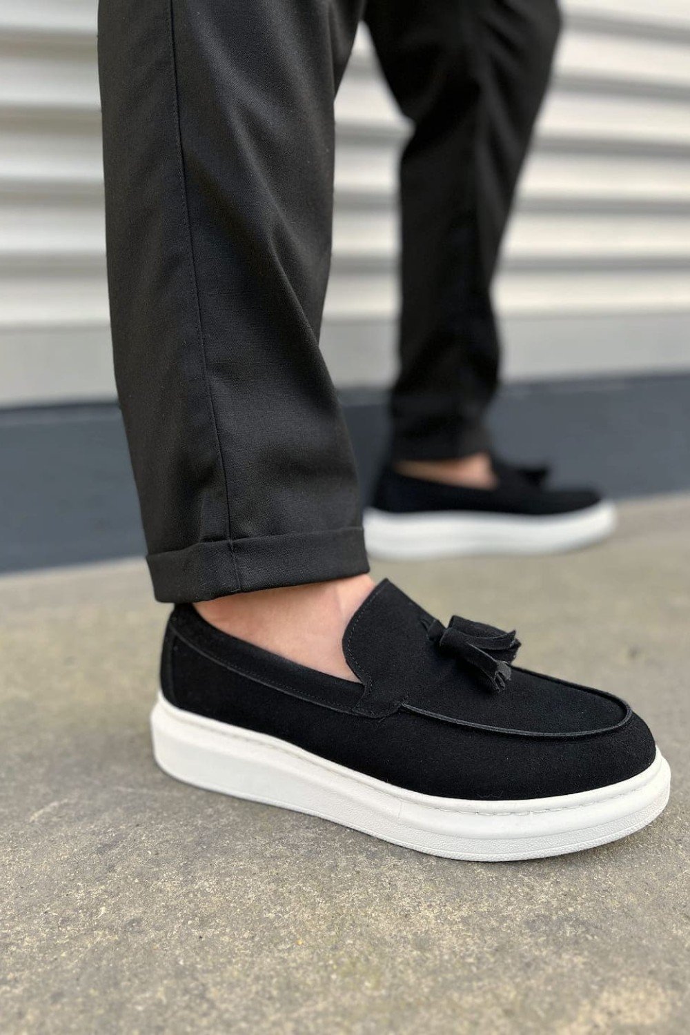 JY154 Blaze Bağcıksız Püsküllü Süet Erkek Günlük Spor Klasik Ayakkabı SBT - Siyah JY154 Blaze Bağcıksız Püsküllü Süet Erkek Günlük Spor Klasik Ayakkabı SBT - Siyah