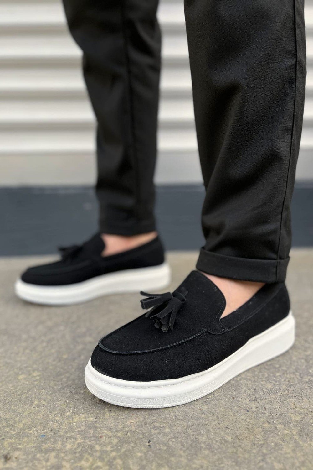 JY154 Blaze Bağcıksız Püsküllü Süet Erkek Günlük Spor Klasik Ayakkabı SBT - Siyah JY154 Blaze Bağcıksız Püsküllü Süet Erkek Günlük Spor Klasik Ayakkabı SBT - Siyah