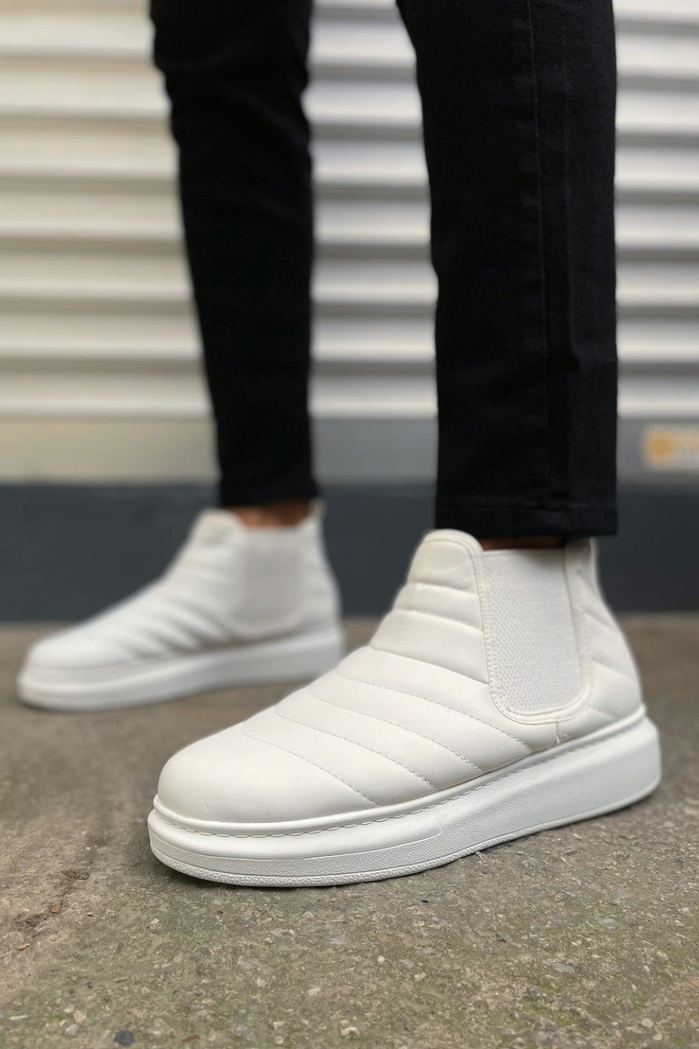 JY205 Boston Bağcıksız Ortopedik Taban Cilt Erkek Spor Bot CBT - Beyaz JY205 Boston Bağcıksız Ortopedik Taban Cilt Erkek Spor Bot CBT - Beyaz