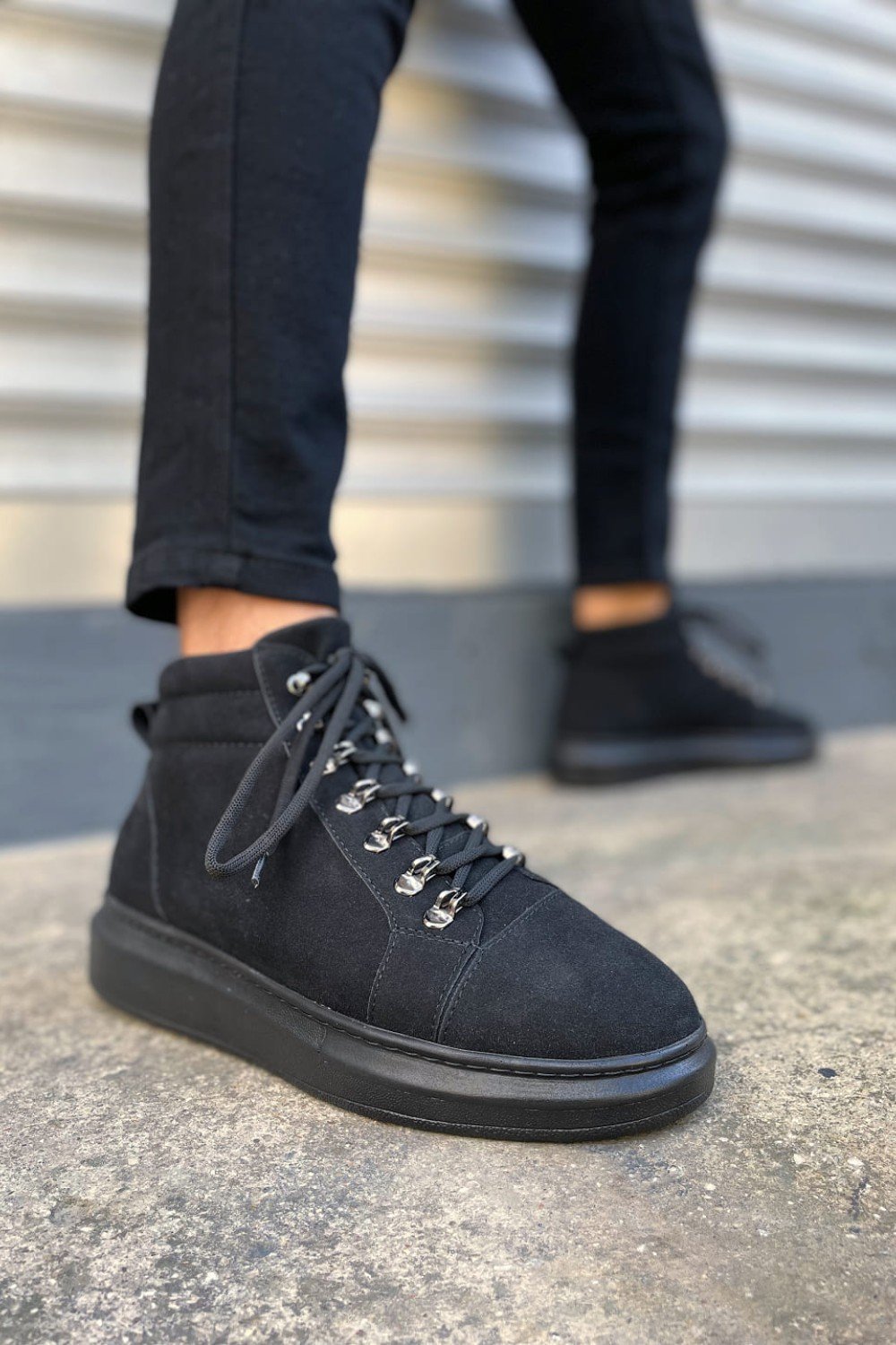 JY206 Ottawa Bağcıklı Ortopedik Taban Süet Erkek Spor Bot SST - Siyah JY206 Ottawa Bağcıklı Ortopedik Taban Süet Erkek Spor Bot SST - Siyah