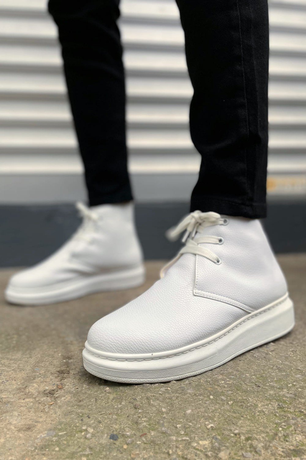 JY207 Oslo Bağcıklı Ortopedik Taban Cilt Erkek Spor Bot CBT - Beyaz JY207 Oslo Bağcıklı Ortopedik Taban Cilt Erkek Spor Bot CBT - Beyaz