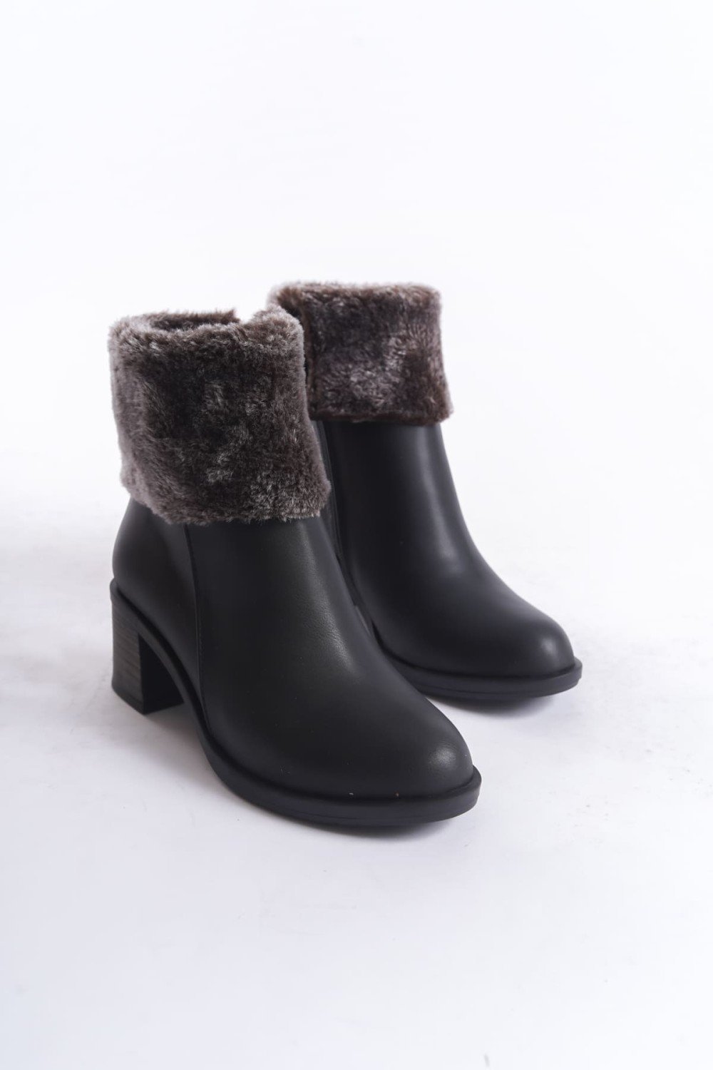 KATYA Fermuarlı Ortopedik Taban Topuklu Kürk DetaylıKadın Bot  CST - Siyah