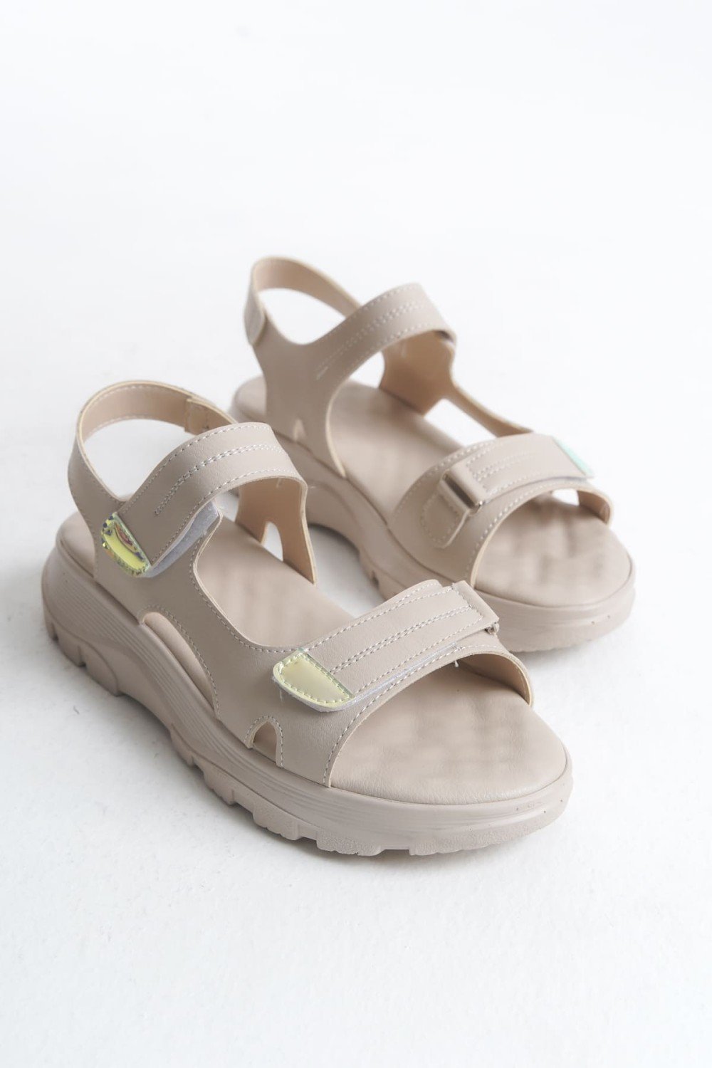 LAMIA Cırt Cırtlı Ortopedik Taban Kadın Sandalet CKT - Krem LAMIA Cırt Cırtlı Ortopedik Taban Kadın Sandalet CKT - Krem