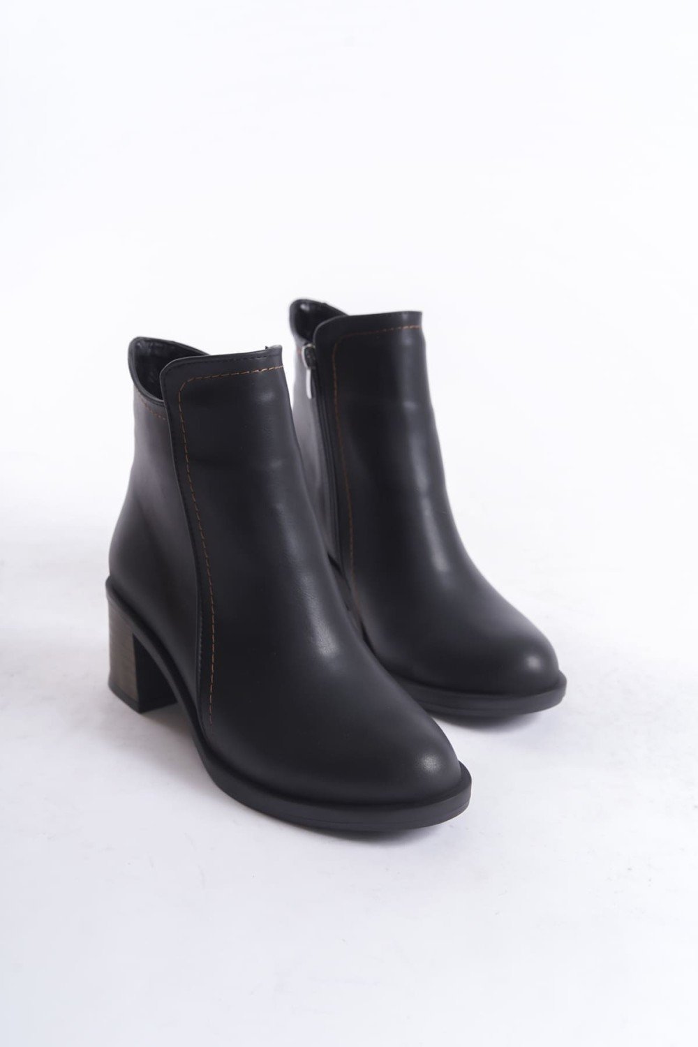 LARISSA Fermuarlı Ortopedik Taban Topuklu Kadın Bot CST - Siyah LARISSA Fermuarlı Ortopedik Taban Topuklu Kadın Bot CST - Siyah