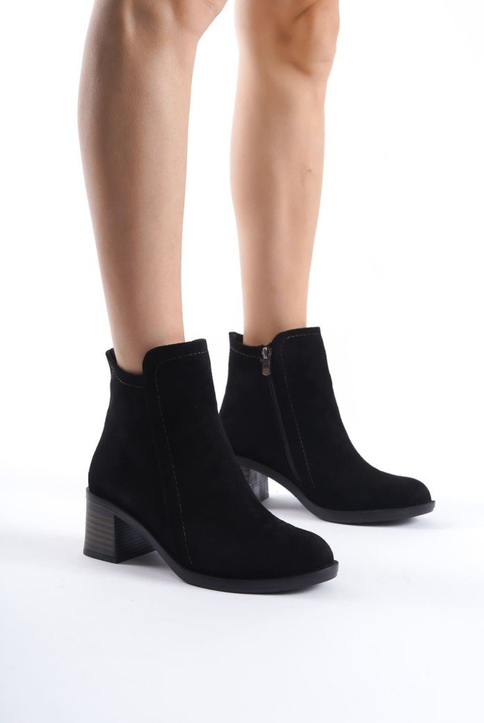 LARISSA Fermuarlı Ortopedik Taban Topuklu Süet Kadın Bot  SST - Siyah