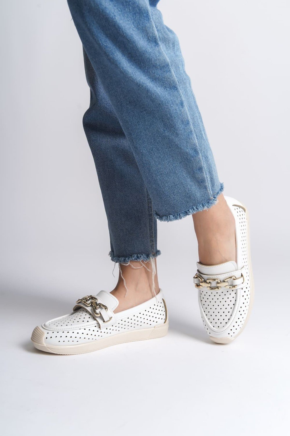 LAYLA Bağcıksız Ortopedik Rahat Taban Kalp Desenli Kadın Babet Ayakkabı CKT - Beyaz LAYLA Bağcıksız Ortopedik Rahat Taban Kalp Desenli Kadın Babet Ayakkabı CKT - Beyaz